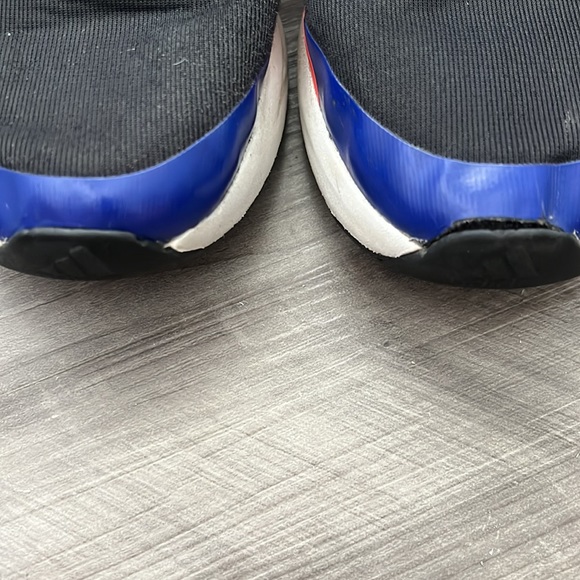 Adidas - Picture 3 of 5